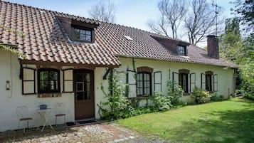 House | Exterior