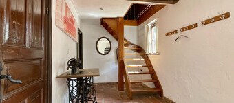 ファームハウス イン シント ヨースト ウィズ プール & BBQ