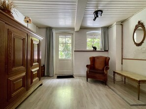 House | Reception - Farmhouse in Sint Joost With Pool & BBQ (Sint Joost)