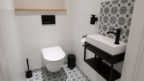 Bathroom - Chic Holiday Home in Scheveningen With Garden (The Hague)