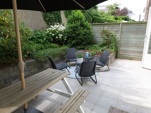 House | Balcony - Chic Holiday Home in Scheveningen With Garden (The Hague)