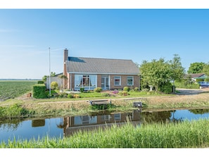 Exterior - Secluded Holiday Home in Julianadorp With Garden (Julianadorp)