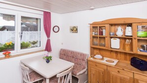 Dining - Spacious Apartment in Wittenschwand near Ski Area (Dachsberg (Südschwarzwald))