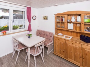 Dining - Spacious Apartment in Wittenschwand near Ski Area (Dachsberg (Südschwarzwald))