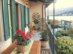 Balcony - Mansion on Fishermen's Isle (Stresa)