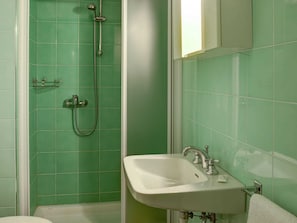 Apartment | Bathroom