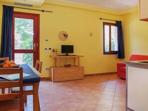 Cottage | 1 bedroom, individually furnished, bed sheets - Cozy Cottage in Portomaggiore near Lake (Portomaggiore)