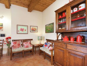 Cottage | Property amenity