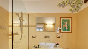 House | Bathroom - Scenic Farmhouse in Poppi With Swimming Pool (Poppi)