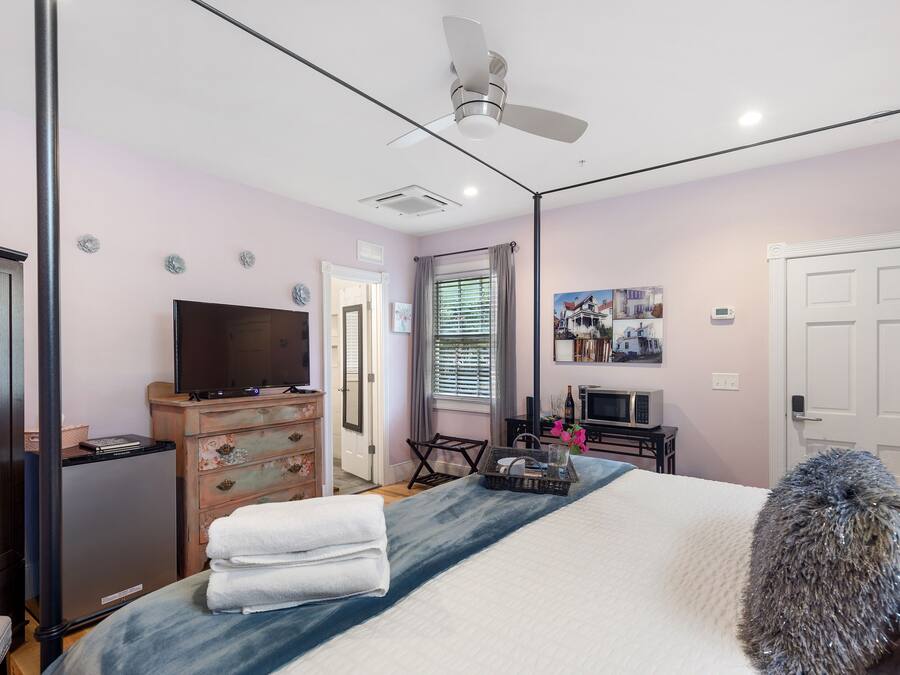 Kamer, 1 kingsize bed | Luxe beddengoed, donzen dekbedden, bedden met traagschuimmatras