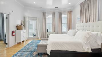 Apartment | 1 bedroom, premium bedding, down comforters, memory foam beds