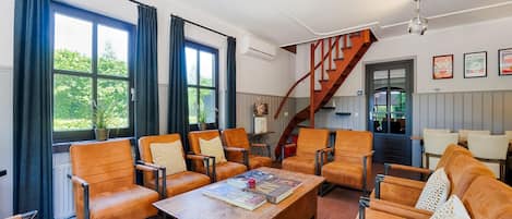 غرفة المعيشة