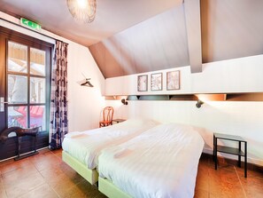 House - Brabant Mansion for Groups (Heusden Gem Asten)