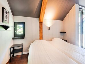 独立别墅 | 9 多间卧室、特色家居、床单