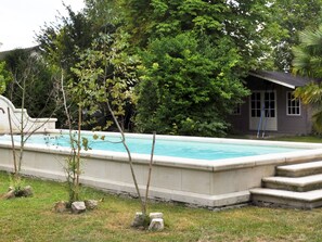 Outdoor pool - Cozy Holiday Home in Rilly-sainte-syre With Private Pool (Rilly-Sainte-Syre)