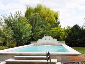 Exterior - Cozy Holiday Home in Rilly-sainte-syre With Private Pool (Rilly-Sainte-Syre)