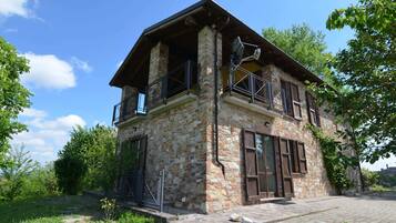 Villa | Exterior
