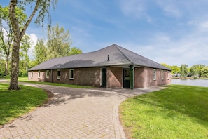 Bungalow | Exterior - Well Furnished Home for Groups with Dishwasher near Water (Gasselternijveen)