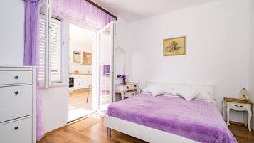 2 bedrooms, Internet, bed sheets