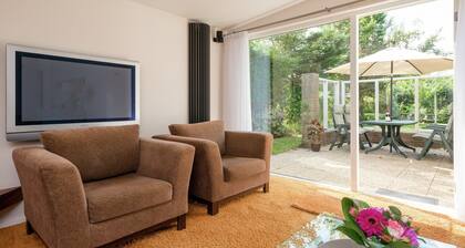 Spacious Bungalow in Julianadorp aan Zee near Bulb Fields