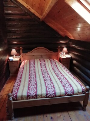 Chalet | 3 bedrooms, individually furnished