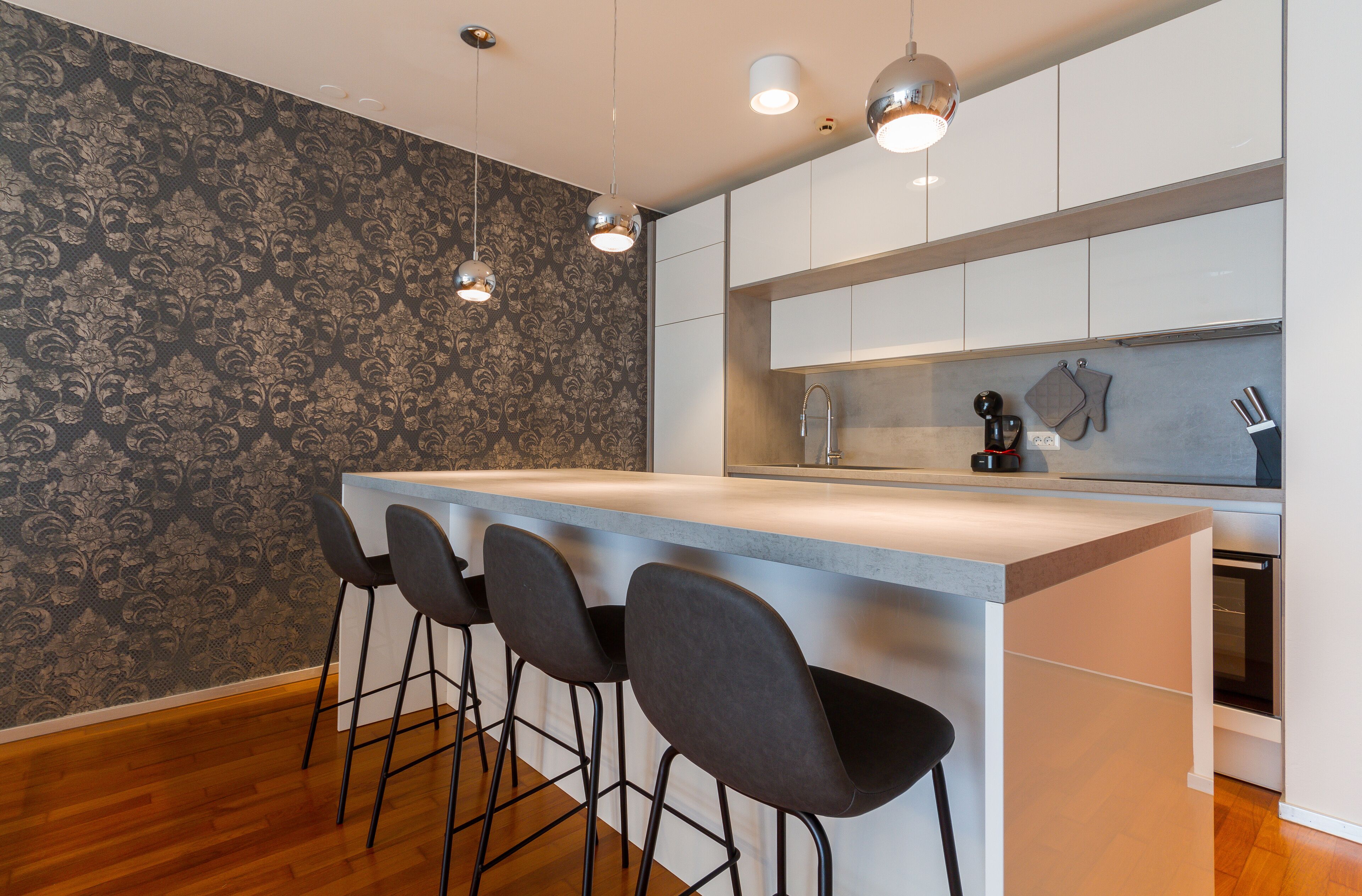 Deluxe Apartment, 2 Bedrooms, Terrace | In-room dining