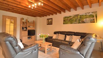 Cottage | Living area