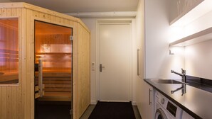 2 多间卧室、婴儿床、特色家居、床单