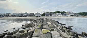 Insta-worthy Couples Retreat: Perfect for romantic getaway!