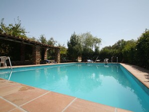 Pool - Belvilla by OYO Casa El Jiniebro Grande (Valencia de Alcantara)