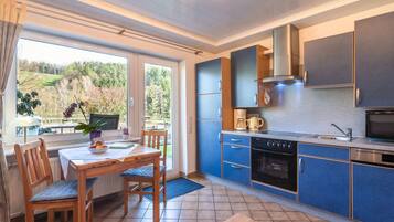 Apartment | Private kitchen | High chair