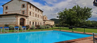 Cottage in Urbania With Pool & Terrace