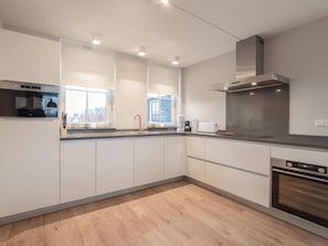 Electric kettle - Beautiful Holiday Home in Colijnsplaat With Garden (Colijnsplaat)