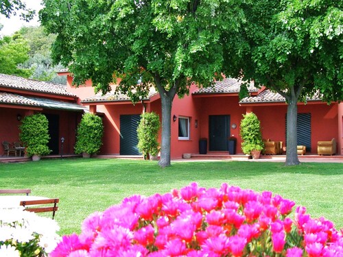 Pretty Cottage in Colonnella With Swimming Pool