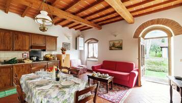 Chalet | Dining