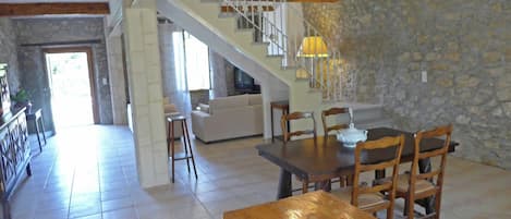 House | Dining