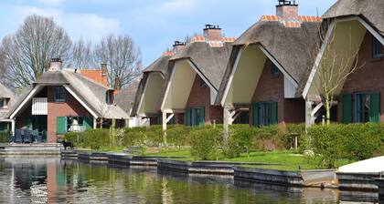 Rustic-chic Villa With Thatched Roof