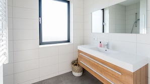 Unclassified image, 5 of 16, button - Cozy Apartment in Kamperland With Private Terrace (Kamperland)