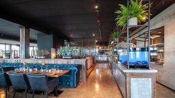 House | Dining