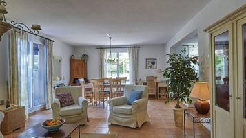 Villa | Living room