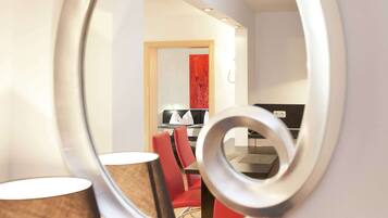 Apartment | Private kitchen | Cookware/dishes/utensils