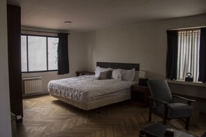 1 室のベッドルーム、WiFi、ベッドシーツ