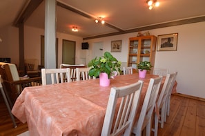 Apartment | Dining