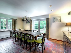 Dining - Cozy Holiday Home in Sint-idesbald With Sauna (Koksijde)