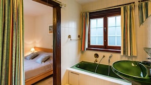 Bathroom - Cozy Holiday Home in Sint-idesbald With Sauna (Koksijde)