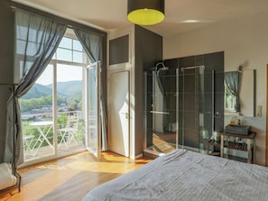 Villa | 5 bedrooms, individually furnished, bed sheets