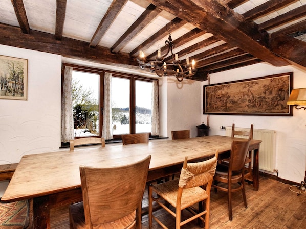 House | Dining