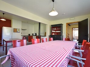 House | Dining - Family Holiday Home Located in the Heart of the Ardennes (Bastogne)