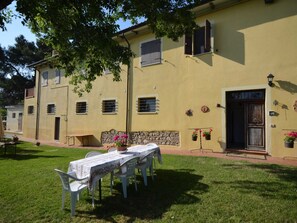 House | Dining