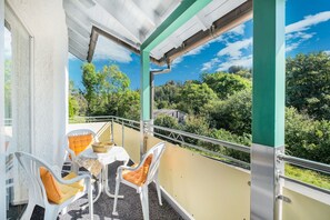 Balcony - Ruhiges Apartment in Schwalefeld mit Garten (Willingen)